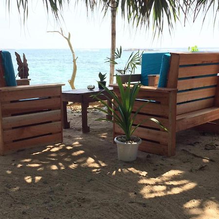 Ocean Beach House Matara Bagian luar foto
