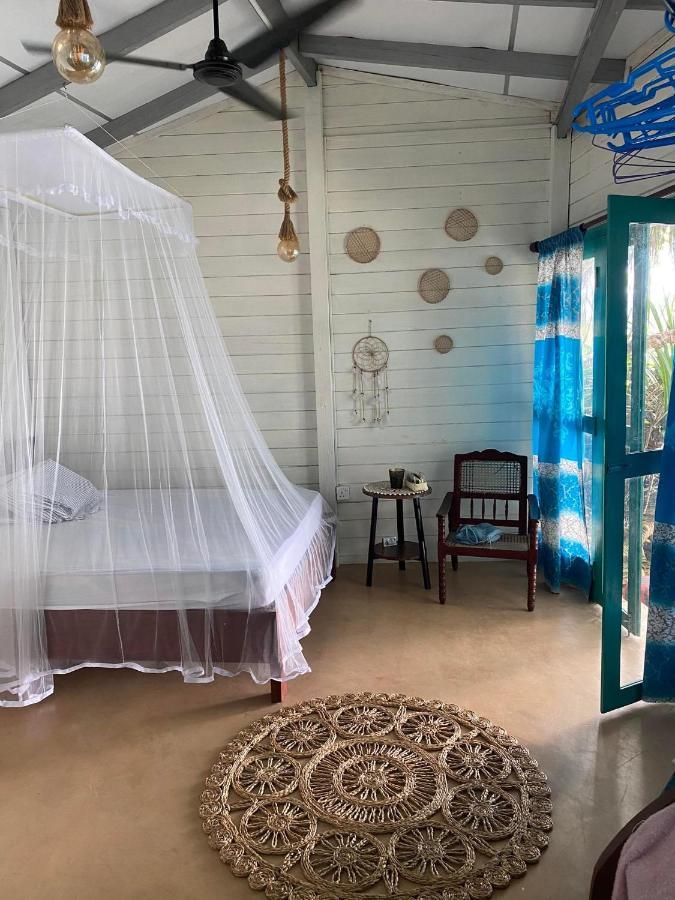 Ocean Beach House Matara Bagian luar foto