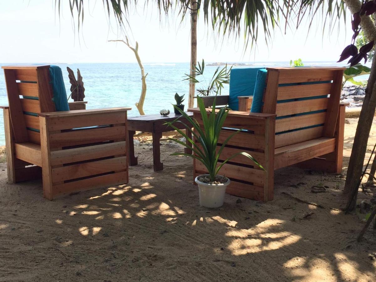 Ocean Beach House Matara Bagian luar foto